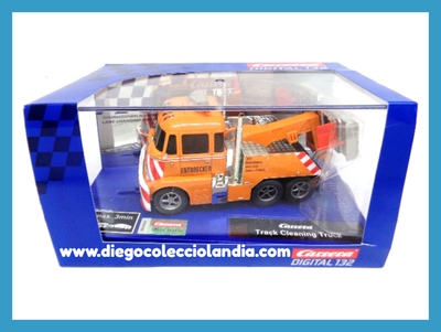 TRACK CLEANING TRUCK DE CARRERA DIGITAL 1/32 REF / 31094 . www.diegocolecciolandia.com .Tienda Scalextric Madrid España . Tienda Slot Madrid España . Scalextric Store Spain . Scalextric Shop Madrid Spain .