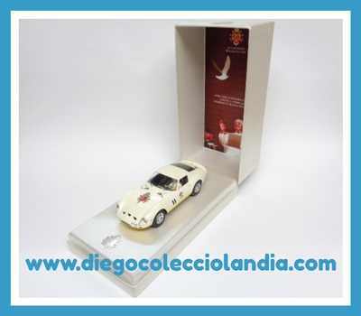 FERRARI 250 GTO " SU SANTIDAD EL PAPA BENEDICTO XVI " DE FLY CAR MODEL REF / 99080 . EL COCHE DEL PAPA DE FLY CAR MODEL . EL " SANTO GRIAL " PARA LOS COLECCIONISTAS DE LA MARCA FLY CAR MODEL . UNA PIEZA MUY DIFÍCIL Y EXCLUSIVA . www.diegocolecciolandia.com . Tienda Slot Scalextric Madrid España .